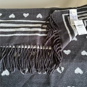 GAP 🖤🤍 Scarf